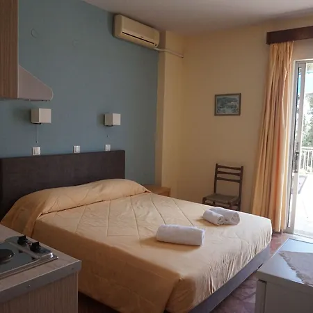 Tolon Beach Hotel