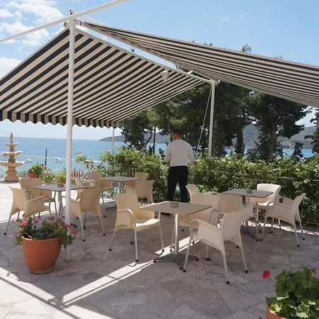 Lejlighedshotel Tolon Beach Hotel